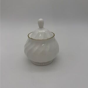 Vintage CHURCHILL Sugar Bowl With Lid Bone China Solid White Gold Rim India 5”